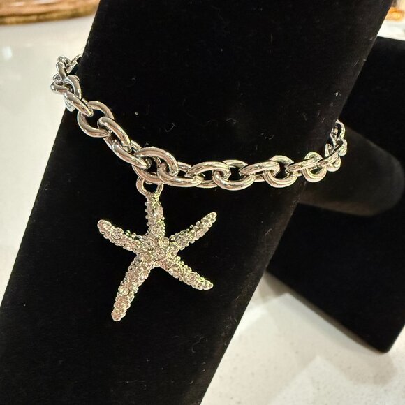 Jewelry - Starfish Charm Cable Chain Bracelet